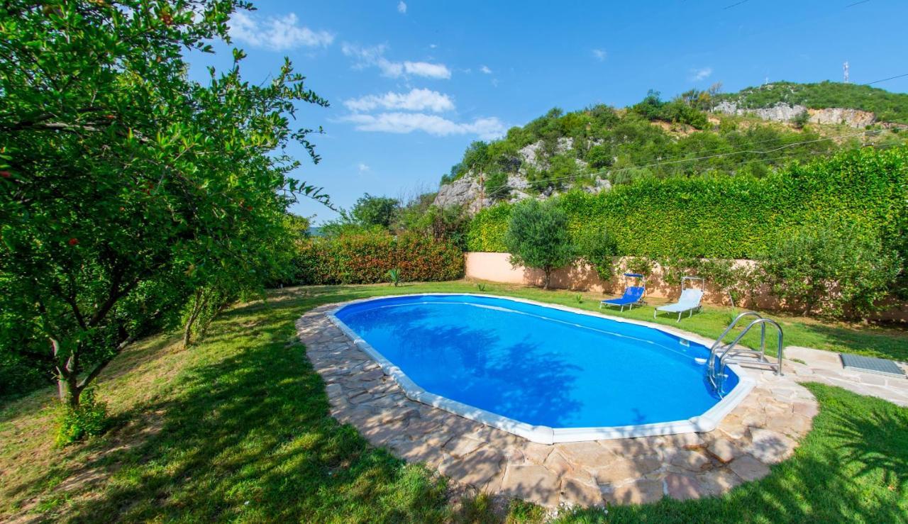Holiday Home Narona โมสตาร์ ภายนอก รูปภาพ