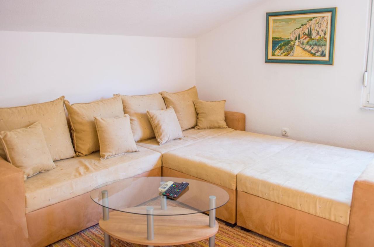 Holiday Home Narona โมสตาร์ ภายนอก รูปภาพ