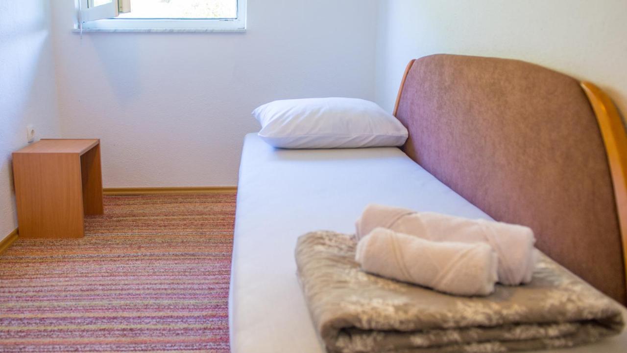 Holiday Home Narona โมสตาร์ ภายนอก รูปภาพ