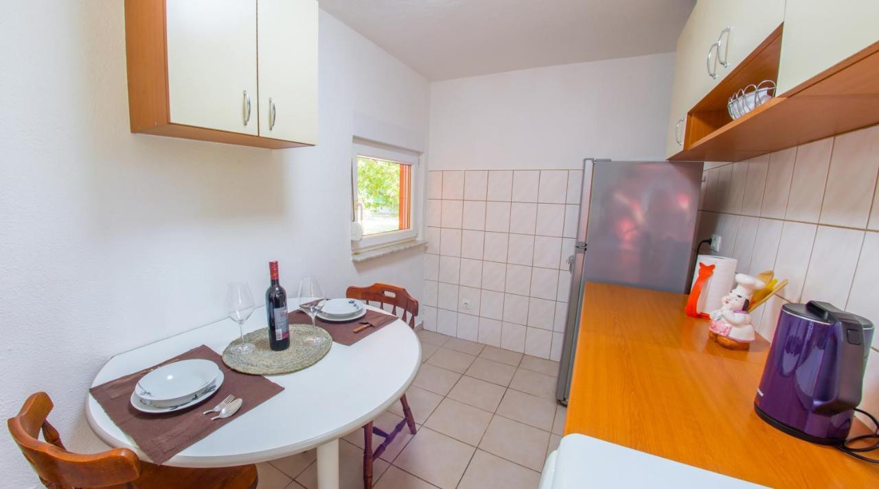 Holiday Home Narona โมสตาร์ ภายนอก รูปภาพ