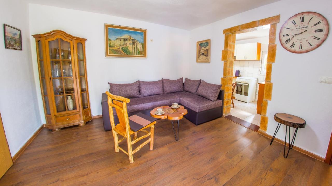 Holiday Home Narona โมสตาร์ ภายนอก รูปภาพ