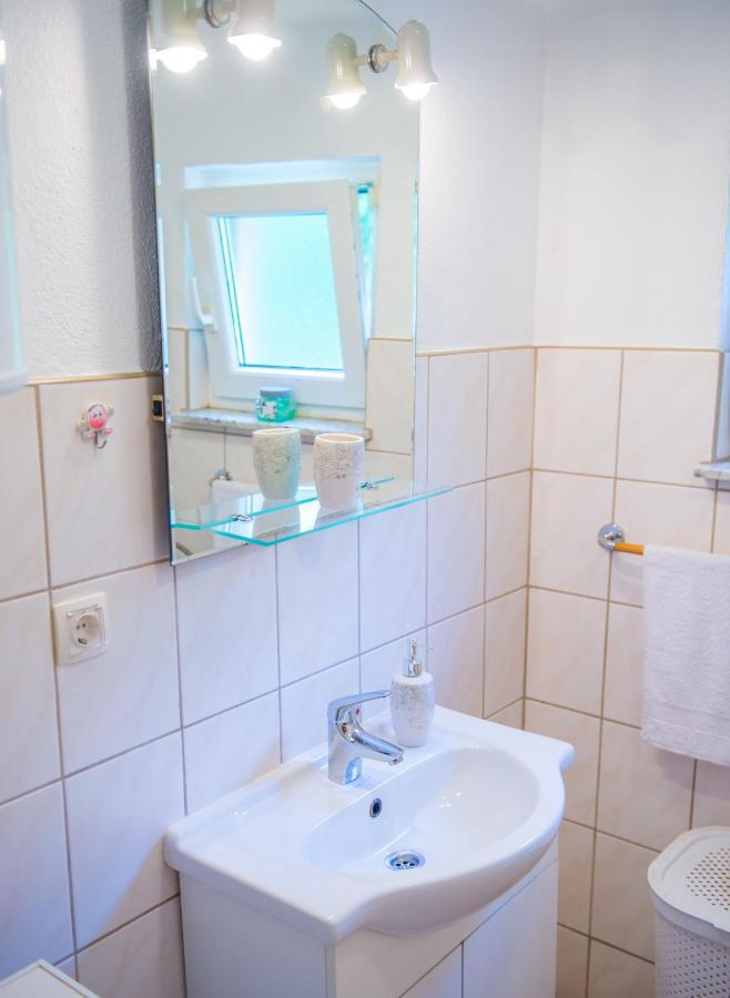 Holiday Home Narona โมสตาร์ ภายนอก รูปภาพ