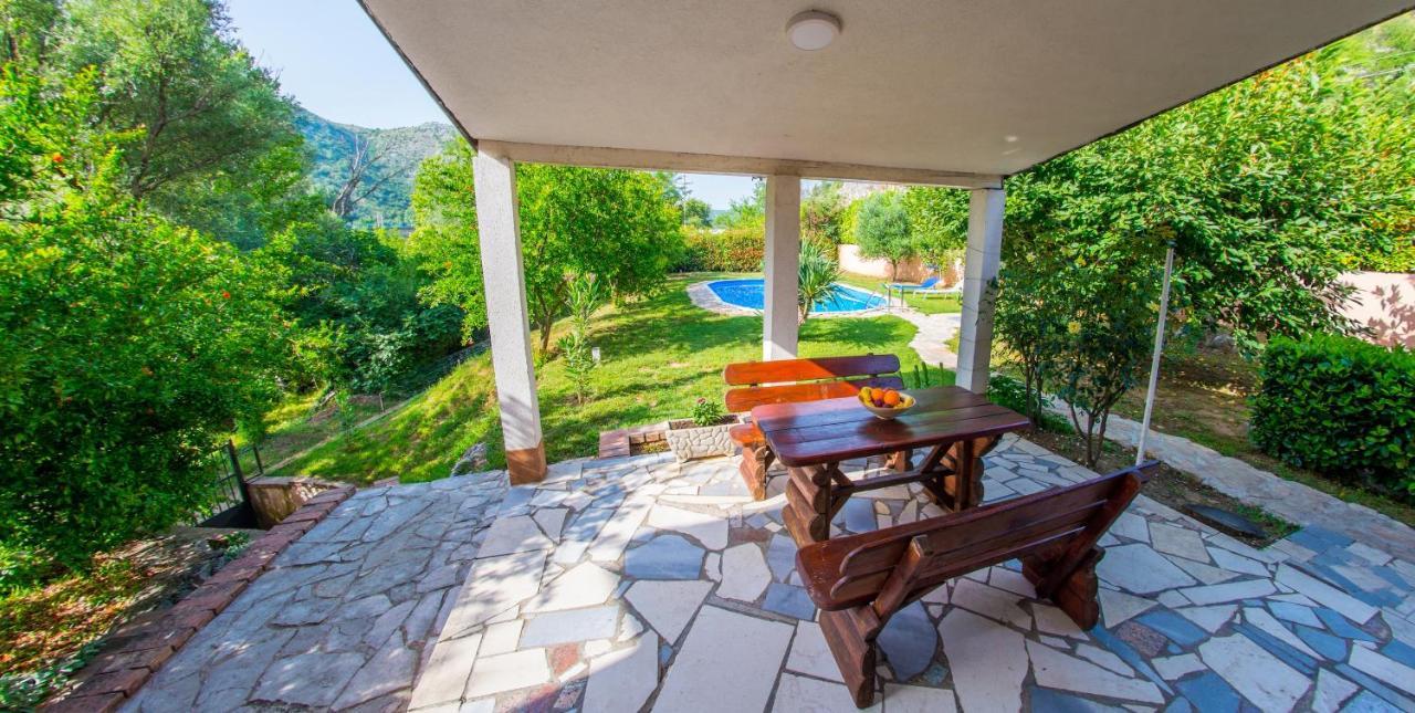 Holiday Home Narona โมสตาร์ ภายนอก รูปภาพ