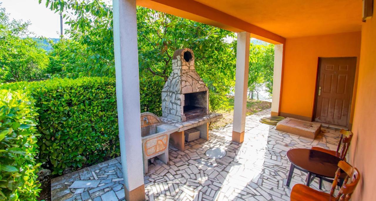 Holiday Home Narona โมสตาร์ ภายนอก รูปภาพ