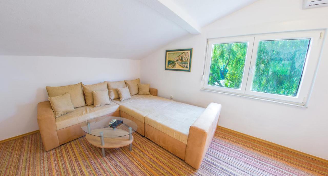 Holiday Home Narona โมสตาร์ ภายนอก รูปภาพ