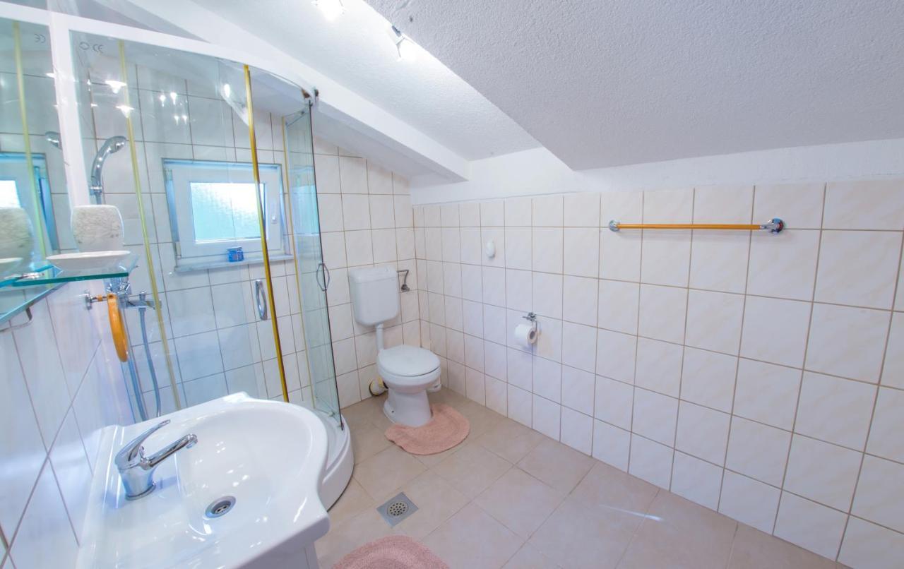Holiday Home Narona โมสตาร์ ภายนอก รูปภาพ
